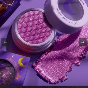 🦖 5/$35 BNIB Colourpop eyeshadow in Forever Bewitching